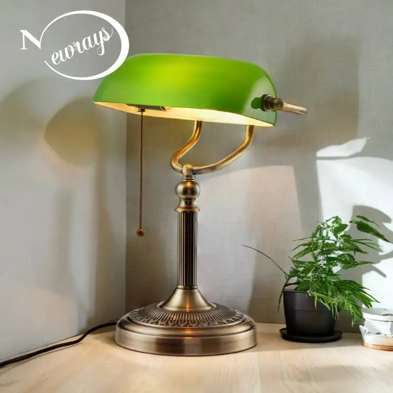 Classical desk lamp Green/White Color Glass Bankers Desk Lamp with Zipper Switch Living room Bedroom Bedside Sofa Table lamp
